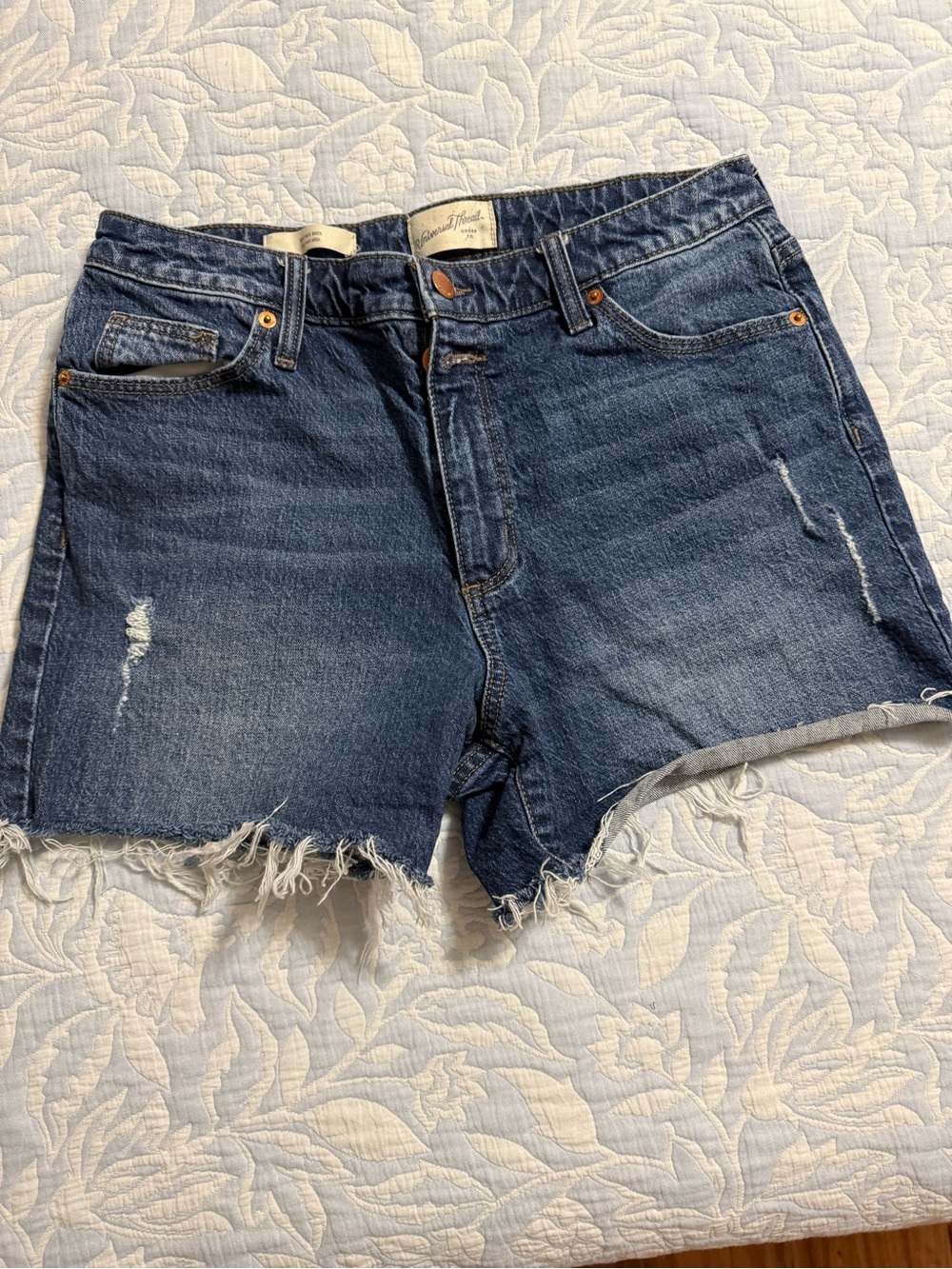 Universal Thread Dark Blue Denim Cutoff Shorts with Frayed Hem